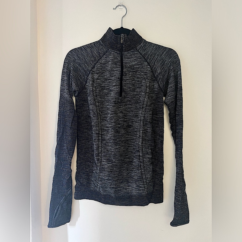 LULU LEMON Long Sleeve light weight sweater